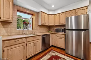 304 Green St, Woodbridge Township, NJ 07095 - Photo 7