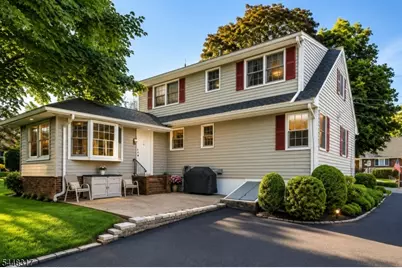 29 Giannone Rd, Wayne, NJ 07470 - Photo 1