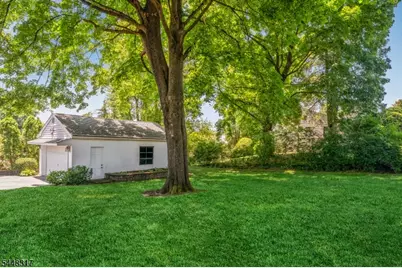 29 Giannone Rd, Wayne, NJ 07470 - Photo 5