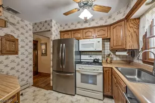 29 Giannone Rd, Wayne, NJ 07470 - Photo 7