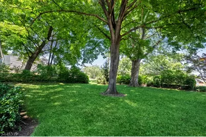 29 Giannone Rd, Wayne, NJ 07470 - Photo 7