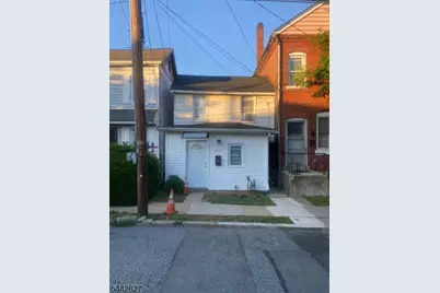371 Lincoln St, Phillipsburg, NJ 08865 - Photo 1