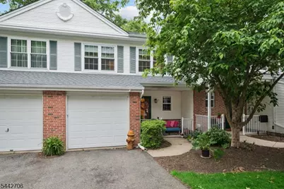 19 Maple Ln, Mount Arlington, NJ 07856 - Photo 3