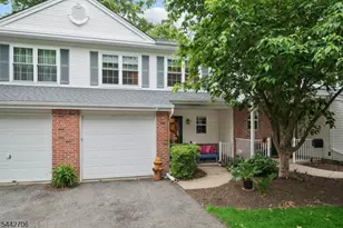19 Maple Ln, Mount Arlington, NJ 07856 - Photo 3