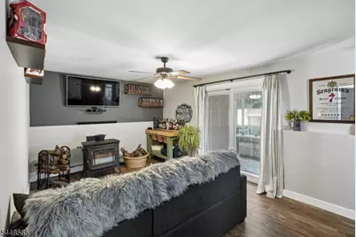 3 Ford Ave, Hopatcong, NJ 07843 - Photo 25