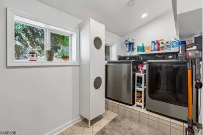 26 Oak St, Bloomingdale, NJ 07403 - Photo 13