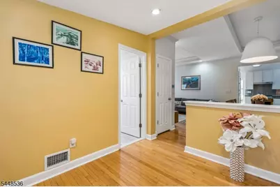 26 Oak St, Bloomingdale, NJ 07403 - Photo 3