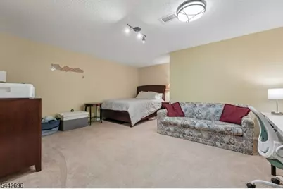 35 Hancock Dr, Morris Township, NJ 07960 - Photo 31