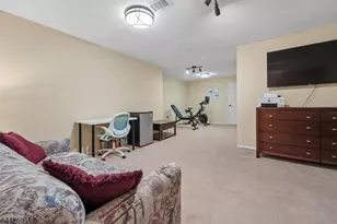 35 Hancock Dr, Morris Township, NJ 07960 - Photo 33