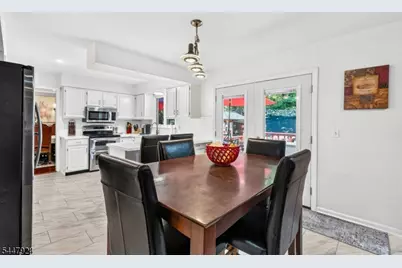 954 Iron Bridge Rd, Bethlehem Township, NJ 08802 - Photo 11