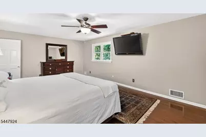 954 Iron Bridge Rd, Bethlehem Township, NJ 08802 - Photo 19