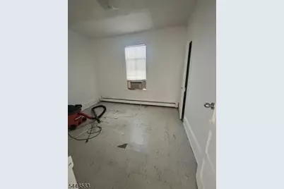 376 E 21st St, Paterson, NJ 07513 - Photo 5