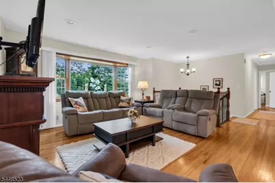 946 Country Club Rd, Bridgewater Twp., NJ 08807 - Photo 9