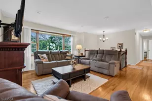 946 Country Club Rd, Bridgewater Twp., NJ 08807 - Photo 9