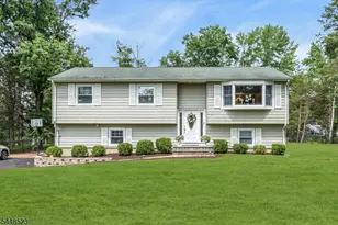 946 Country Club Rd, Bridgewater Twp., NJ 08807 - Photo 1