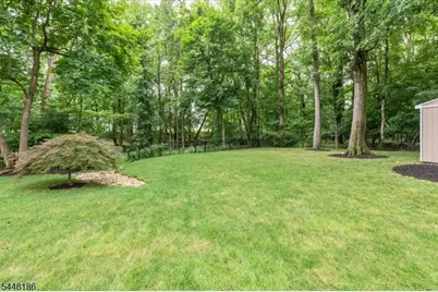 1979 Dogwood Dr, Scotch Plains Township, NJ 07076 - Photo 37
