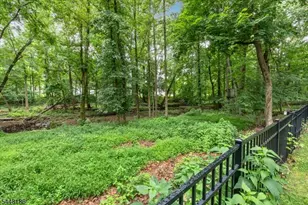 1979 Dogwood Dr, Scotch Plains Township, NJ 07076 - Photo 39