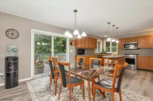 18 Jacobs Ln, Scotch Plains Township, NJ 07076 - Photo 15