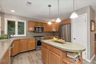 18 Jacobs Ln, Scotch Plains Township, NJ 07076 - Photo 11