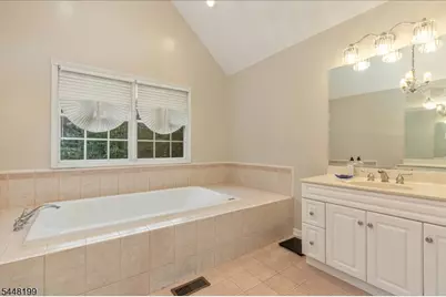 18 Jacobs Ln, Scotch Plains Township, NJ 07076 - Photo 37