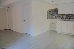 83 Stuyvesant Ave., Newark, NJ 07106 - Photo 3