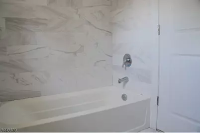 83 Stuyvesant Ave, Newark, NJ 07106 - Photo 5