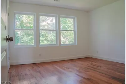 83 Stuyvesant Ave, Newark, NJ 07106 - Photo 9