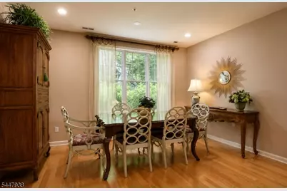 5103 Pointe Gate Dr #5103, Livingston, NJ 07039 - Photo 5