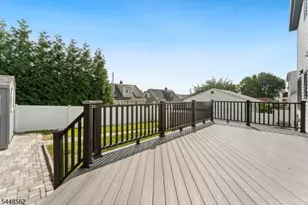 89 Susan Ct, Clifton, NJ 07012 - Photo 15