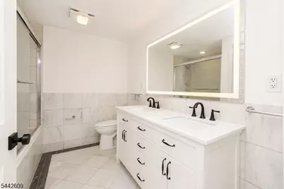 771 Summer Ave Unit #1A, Newark, NJ 07104 - Photo 19