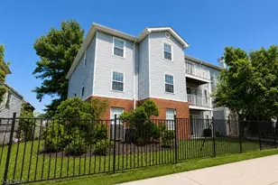 771 Summer Ave Unit, Newark, NJ 07104 - Photo 1