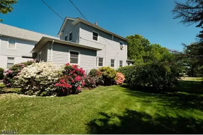 304 E Elm St, Linden, NJ 07036 - Photo 5