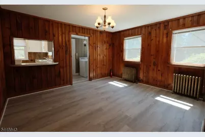 304 E Elm St, Linden, NJ 07036 - Photo 11