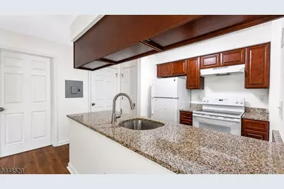 23 Norwich Pl, Franklin Township, NJ 08873 - Photo 1