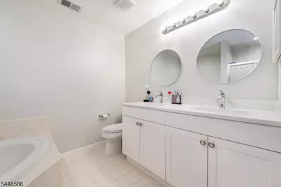 145 Mountainside Dr, Pompton Lakes, NJ 07442 - Photo 13