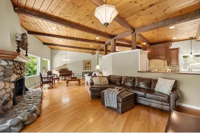 100 Pine Grove Rd, Berkeley Heights Township, NJ 07922 - Photo 19