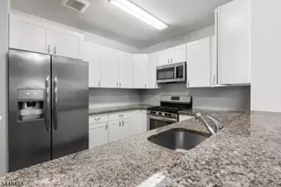 90 Clinton Ave, Newark, NJ 07114 - Photo 5