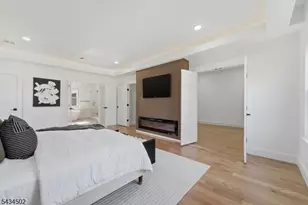 275 Longview Rd, Union Township, NJ 07083 - Photo 23