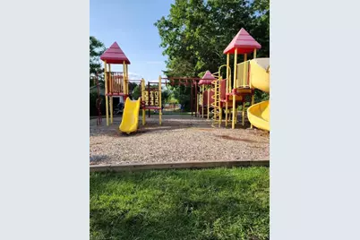 11 Burlington Ct, Hamburg, NJ 07419 - Photo 9