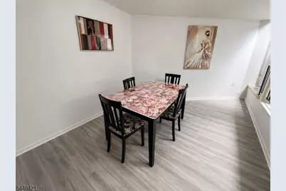 89 Linda Ln, Edison Twp., NJ 08820 - Photo 17