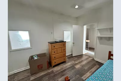 89 Linda Ln, Edison Twp., NJ 08820 - Photo 9