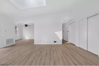 204C Sierra Ct, Woodbridge Township, NJ 07095 - Photo 3