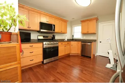 328 Mayhill St, Saddle Brook Township, NJ 07663 - Photo 15