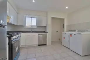 220 Astoria Pl, Union Township, NJ 07083 - Photo 1