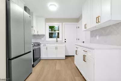 141 Myrtle Ave, Irvington, NJ 07111 - Photo 3