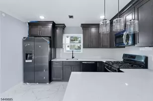 339 Court St, Elizabeth, NJ 07206 - Photo 9