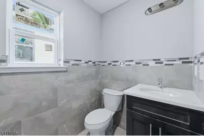 339 Court St, Elizabeth, NJ 07206 - Photo 15