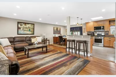 52 Grand Street, Clark Township, NJ 07066 - Photo 5
