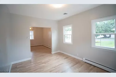 2485 Vauxhall Rd, Union Township, NJ 07083 - Photo 5