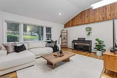 19 Sunrise Dr, Morris Plains, NJ 07950 - Photo 19